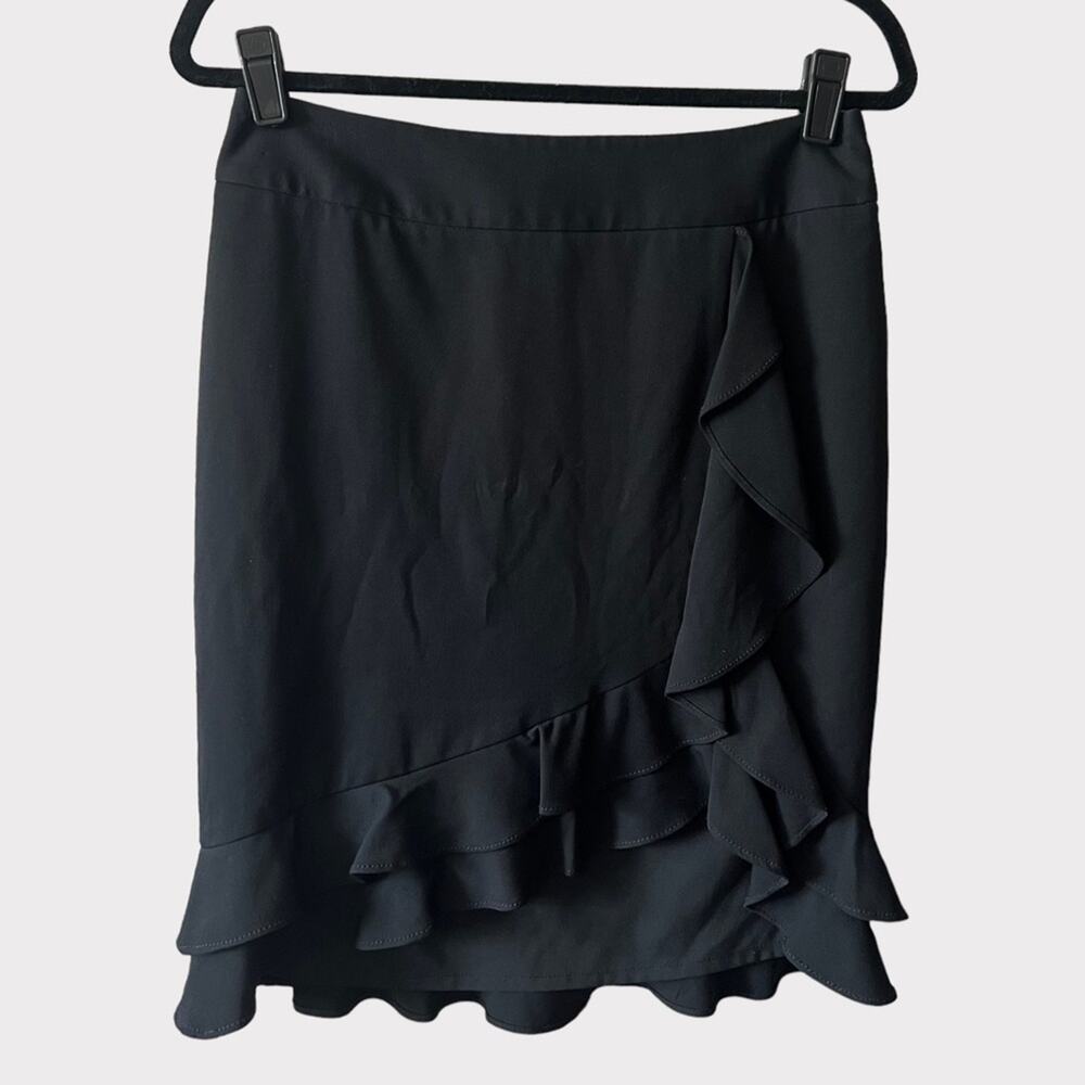 White House Black Market Straight Ruffle Hem Skirt size 2